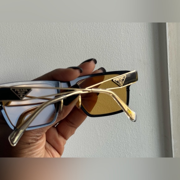 NWOT PRADA Sunglasses-PR71ZS - Picture 8 of 11